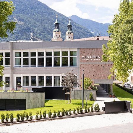 Cusanus Akademie - Accademia Cusanus Bressanone Exterior photo